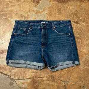 Old Navy cuffed short
